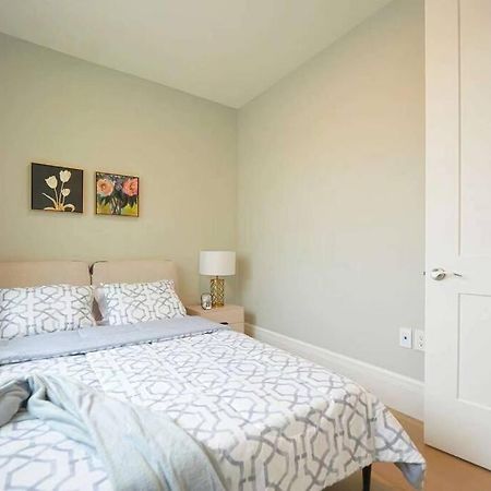 Four Bedrooms New Lovely Duplex House-1628 Vancouver Extérieur photo