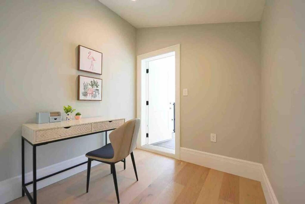 Four Bedrooms New Lovely Duplex House-1628 Vancouver Extérieur photo
